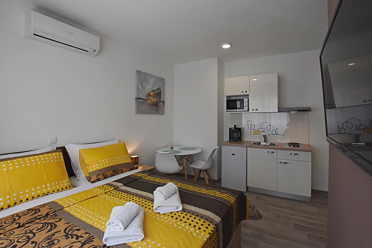 Borna & Roko Apartments Free Parking Zadar Exterior photo