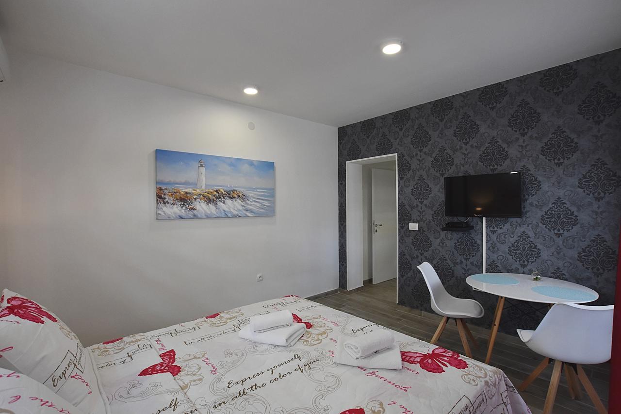 Borna & Roko Apartments Free Parking Zadar Exterior photo